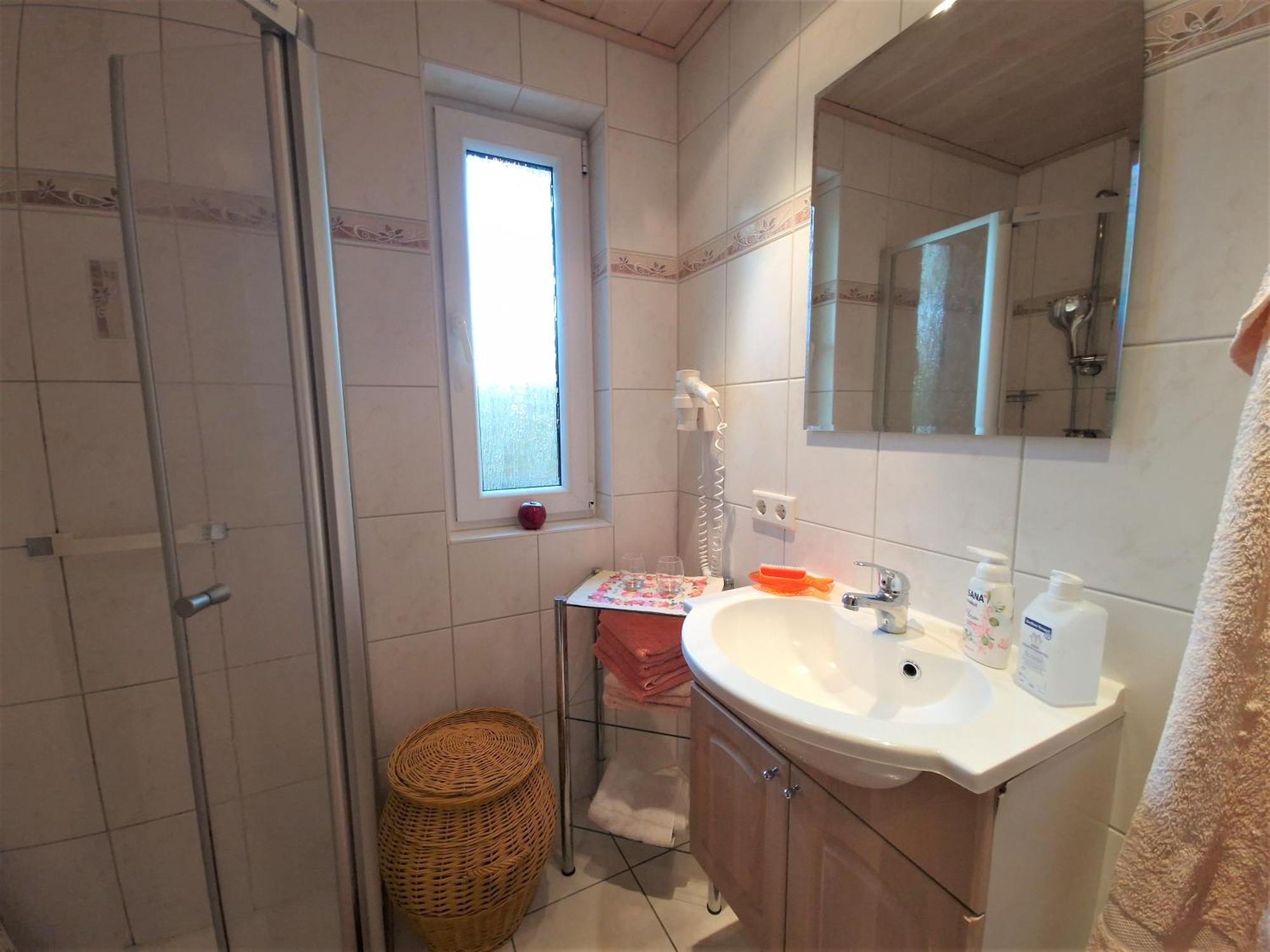 Apartmán Ahlbeck, Ferienobjekt Apfel-Blume-Veilchen Heringsdorf  Pokoj fotografie